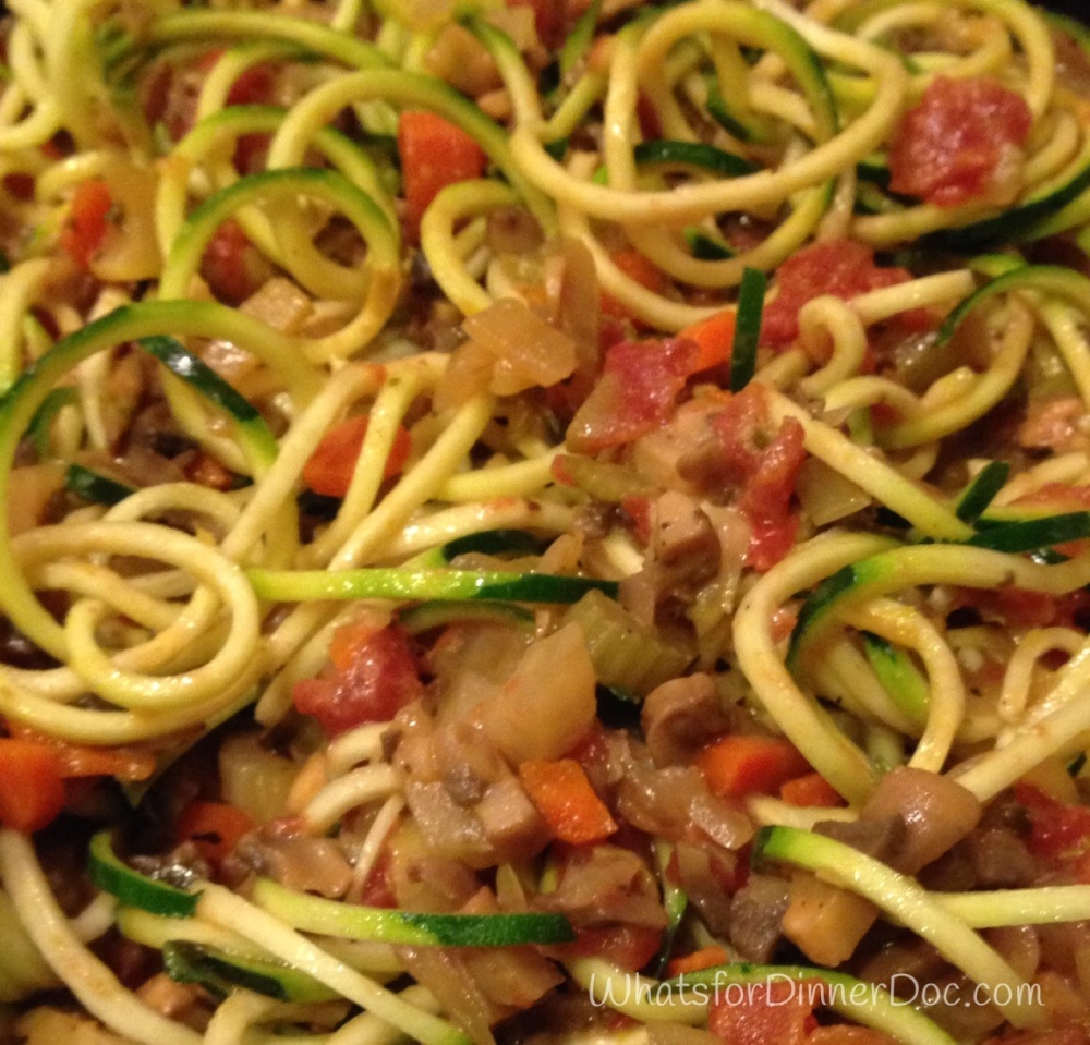 Vegetarian Bolognese and Zucchini Noodles, Fiesta Friday (6/6)